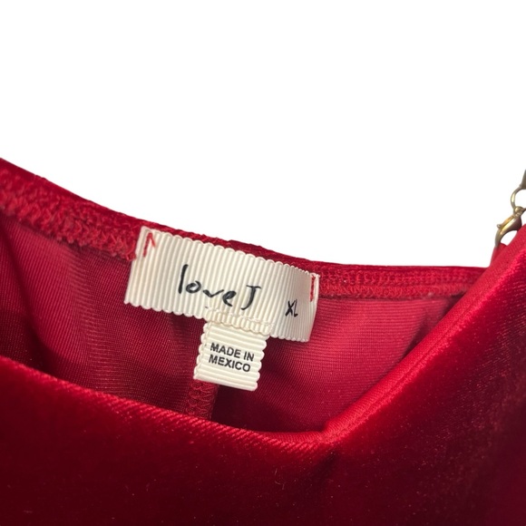 Red Velvet Gold Chain Strap Mini Dress - Picture 10 of 16